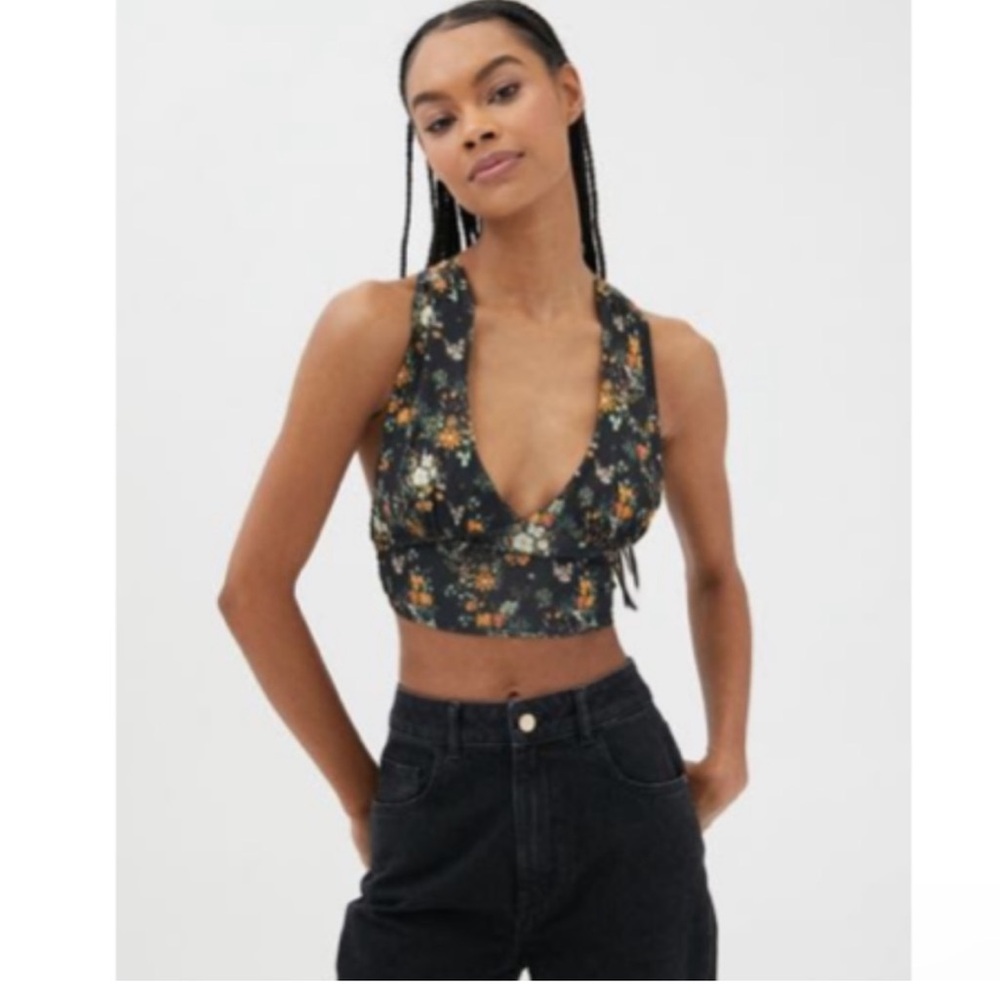 Women's URBAN OUTFITTERS Phoenix Plunging Tie Back Tank Top Cropped Shirt Large